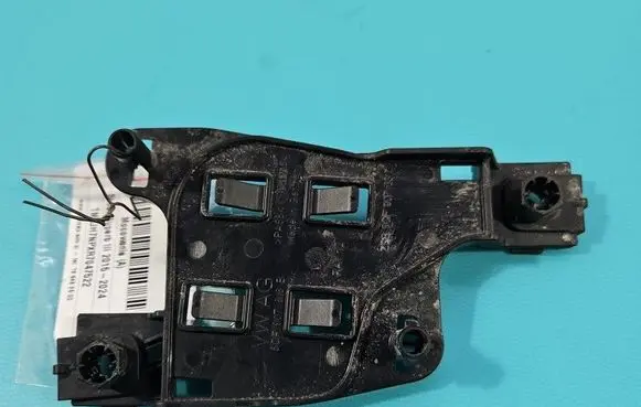 Skoda Superb B8 (3V) Other engine bay part 5QF907816B IMPRK1550903