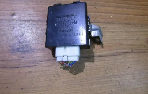 Lexus IS 200-300 Other control units/modules 8597053010 051500-3390