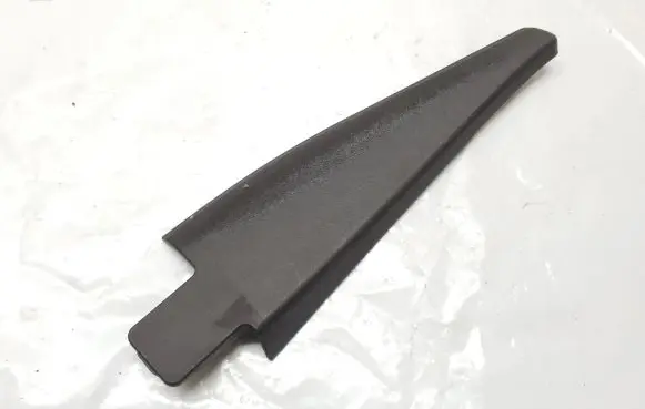 Nissan Note (E11) Front door trim (molding) 822939U000