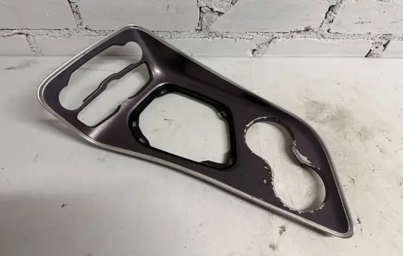 Dodge Challenger Gear shifter surround trim plastic 5LA69XSAAE 103014