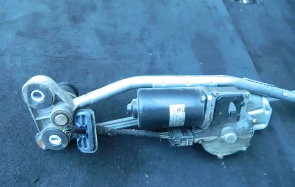 BMW 5 E39 Wiper motor 8360603