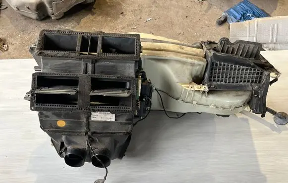 Volvo V70 Air conditioning (A/C) radiator (interior) 0011396