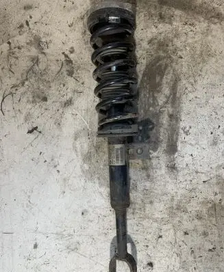 BMW 5 GT F07 Front shock absorber with coil spring 6778789