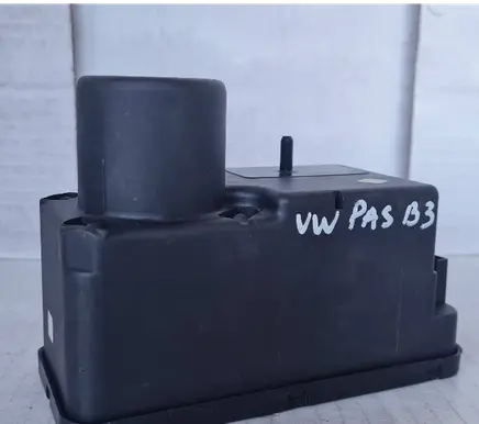 Volkswagen PASSAT B3 Central locking vacuum pump 357962257