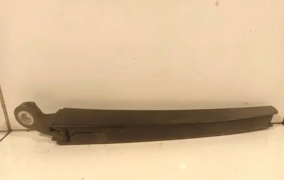 Volkswagen PASSAT B7 Rear wiper blade arm 6q6955707b