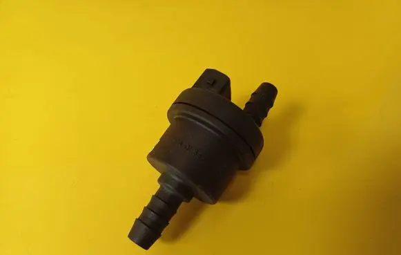 BMW 3 E46 Electromagnetic valve 1435982
