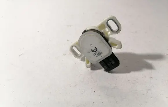 Lexus RX 450H Brake pedal sensor switch 8951020041