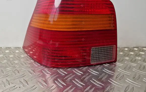 Volkswagen Golf IV Rear/tail lights 1J6945095R