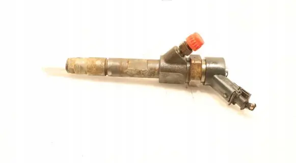 Fuel injector