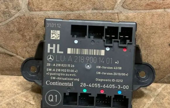 Mercedes-Benz CLS C218 X218 Door control unit/module A2189001401