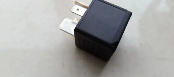 Volkswagen Golf IV Other relay 95vw10k705ca 7m0951253a