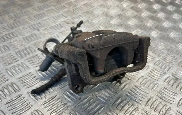 Rear brake caliper