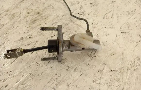 Toyota Hilux (AN10, AN20, AN30) Master brake cylinder 314540A010
