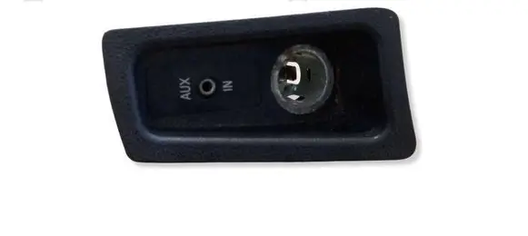 BMW 1 E81 E87 AUX in-socket connector 6930561