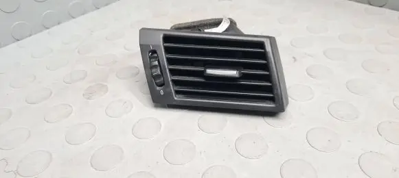 BMW X3 E83 Dashboard side air vent grill/cover trim 3415974