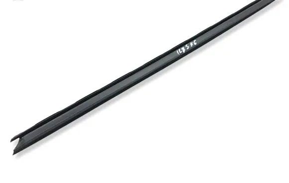 Citroen C4 III e-C4 Rubber seal rear door window/glass 