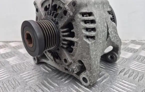 BMW X1 E84 Generator/alternator 7605061 1042106402