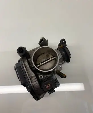 Audi A4 S4 B5 8D Throttle valve 408237212002