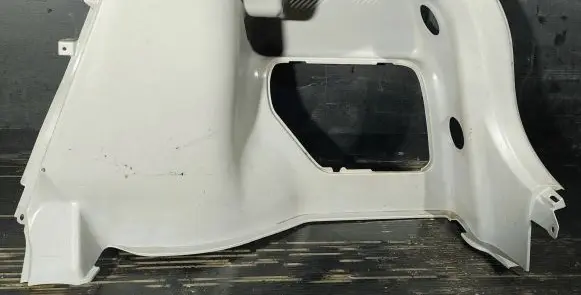 Mazda 323 F Trunk/boot side trim panel