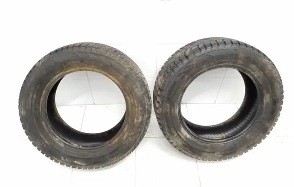 Volkswagen PASSAT B5 R15 winter/snow tires with studs NOKIANNORDMAN5 19565R1595T 606P
