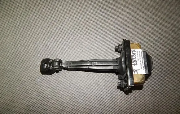 BMW X4 F26 Rear door check strap stopper