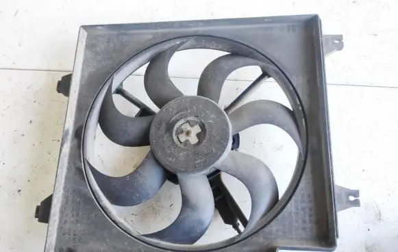 KIA Carens I Radiator cooling fan shroud 0k2kb15xxx