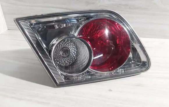 Mazda 6 Tailgate rear/tail lights