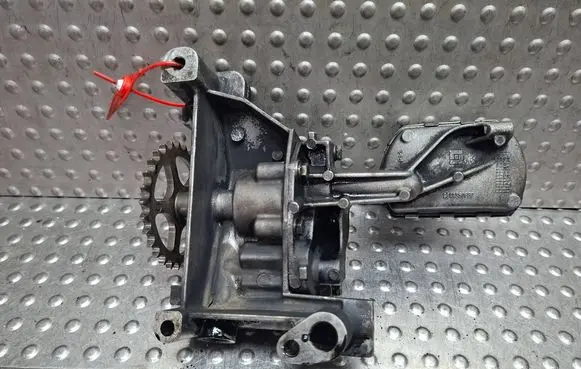 Peugeot 407 Oil pump S27635925 9644350880