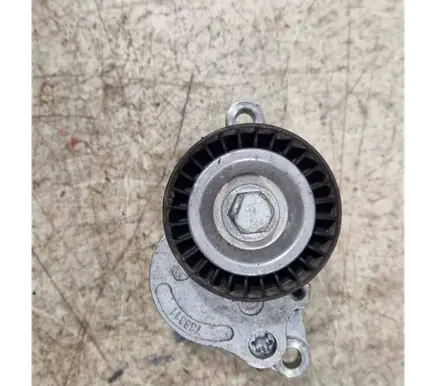 Nissan Qashqai Generator/alternator belt tensioner T38311