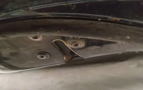 SsangYong Rexton Rear door lock