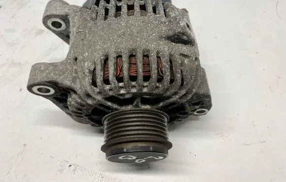 KIA Sportage Generator/alternator 37300-2G400