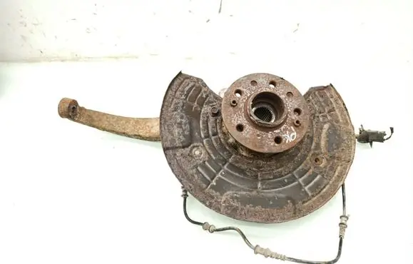 Front wheel hub
