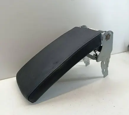 Volkswagen PASSAT B7 Armrest 3C0864207