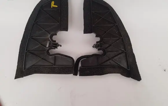 Nissan Juke I F15 Fender foam support/seal 