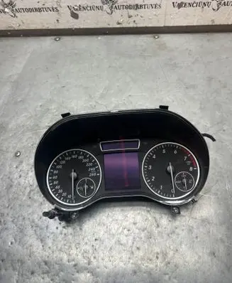 Mercedes-Benz B W246 W242 Speedometer (instrument cluster) 0263681337 3062130077