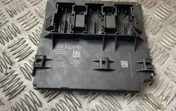 Volkswagen PASSAT B7 Comfort/convenience module 3AA937087D 5WK50448