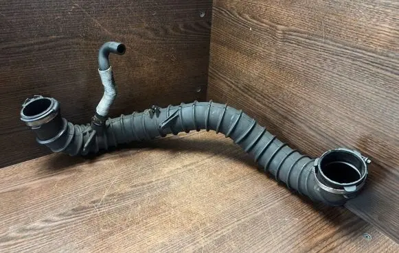 Renault Master II Intercooler hose/pipe 8200887497