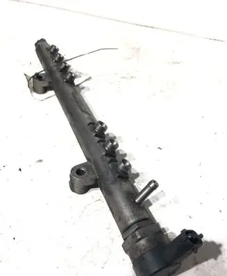 Volvo V70 Fuel main line pipe 30777759 373349 0445415025