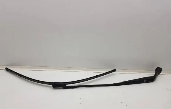 Citroen DS5 Windshield/front glass wiper blade 9807487180