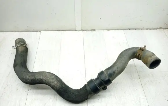 Peugeot 5008 Engine coolant pipe/hose