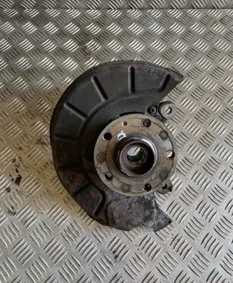 Volkswagen Touran I Front wheel hub spindle knuckle