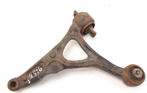 Volvo XC90 Front lower control arm/wishbone 8646613