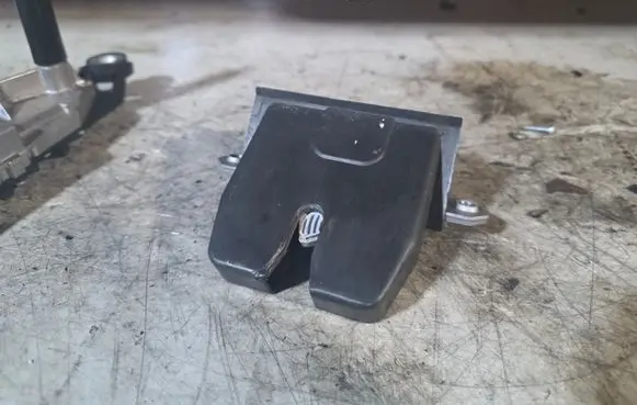 Ford Mondeo MK IV Tailgate/trunk/boot lock/catch/latch