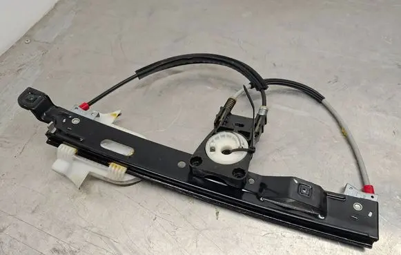 Ford Mondeo MK IV Rear window lifting mechanism without motor 