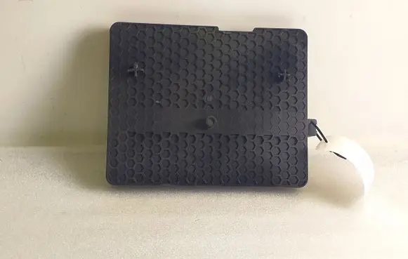 Battery bracket