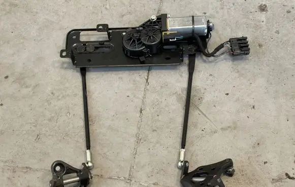 BMW 6 F12 F13 Convertible roof lock/latch 7174797 00010262 19102011