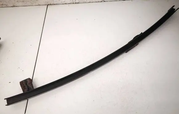 Honda Insight Front door glass trim molding 