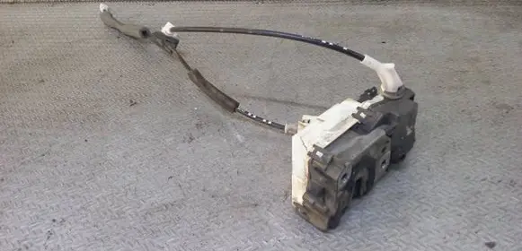 Citroen C5 Front door lock 