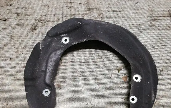 BMW 1 F20 F21 Front brake disc dust cover plate 