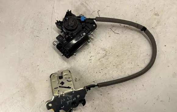Audi Q3 F3 Tailgate/trunk/boot lock/catch/latch 5TA827887C 81A827506